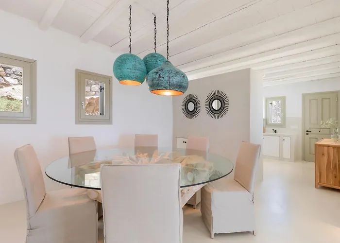 Villa Renovated Luxury Oceanview With Pool In Mykonos