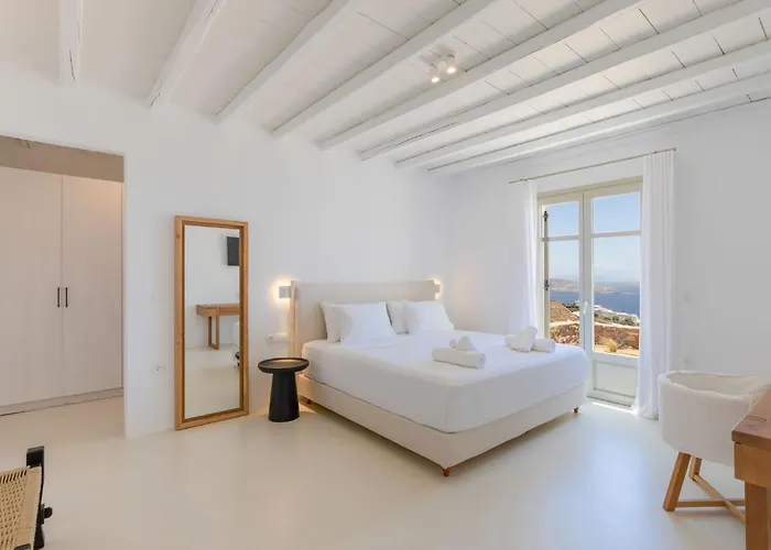 Villa Renovated Luxury Oceanview With Pool In Mykonos